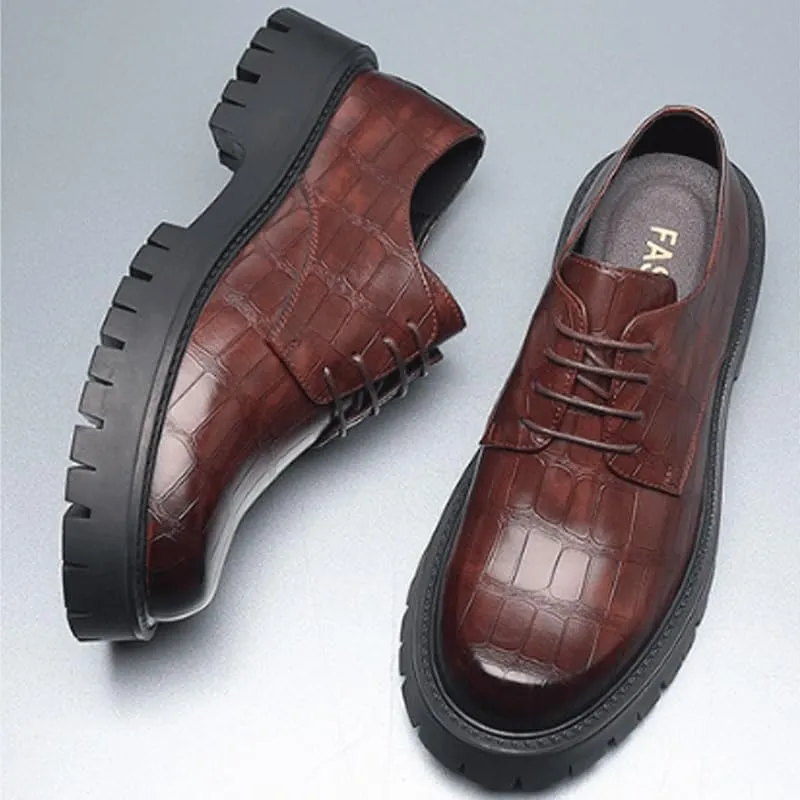 Men's Breathable Leather Wingtip Brogue Oxfords Modern Leather Business Casual Scale Pattern Comfort Formal Shoes Comfortable Round Toe Lace Up Loafers