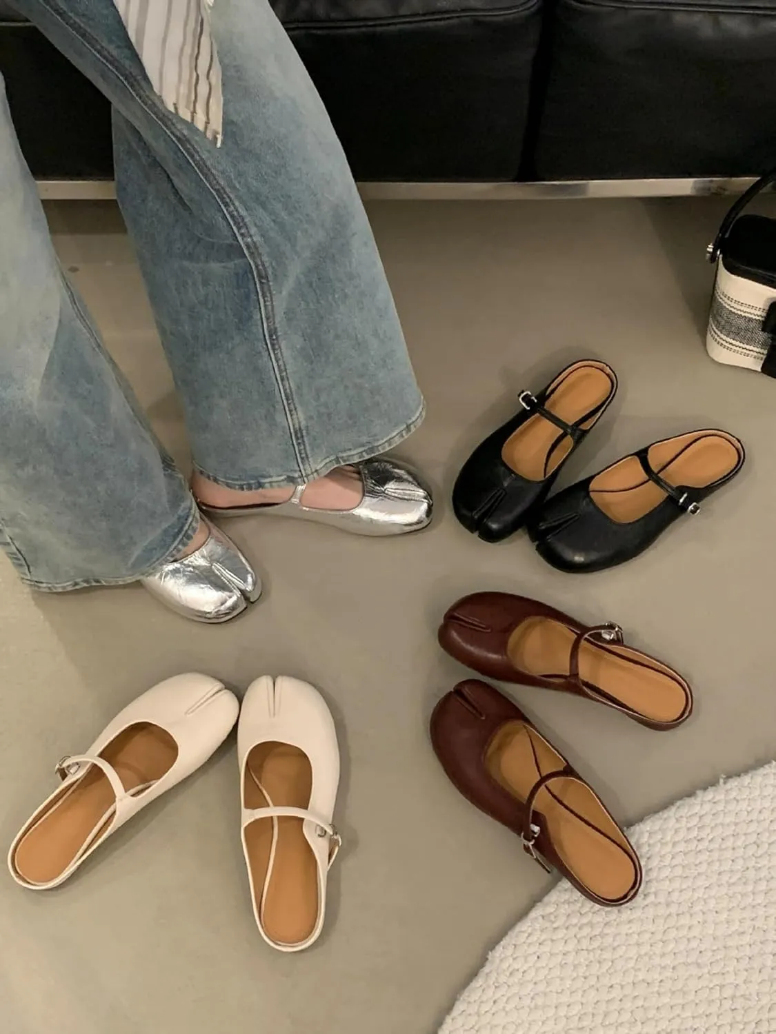 Tabi Shoes Mary Jane Mules Flats for Women Split Toe Strips Slip-On Slides Convenient Breathable Comfortable Casual Round Toe Retro Slippers Spring Summer Fall Back to School