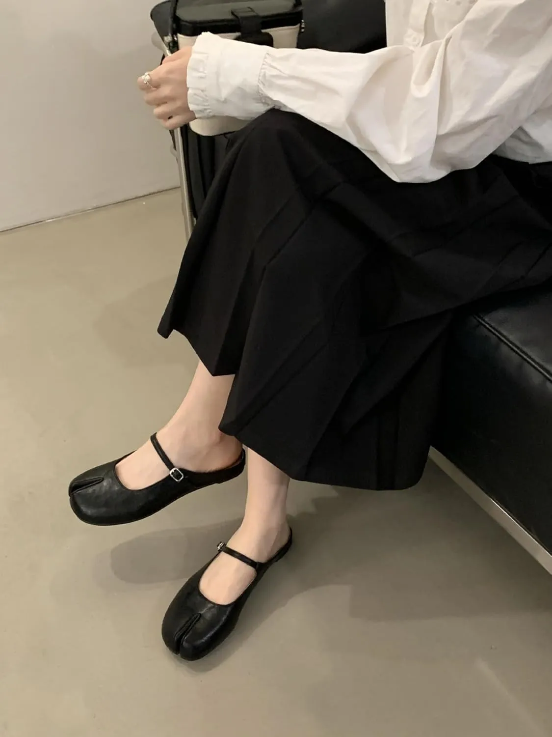 Tabi Shoes Mary Jane Mules Flats for Women Split Toe Strips Slip-On Slides Convenient Breathable Comfortable Casual Round Toe Retro Slippers Spring Summer Fall Back to School