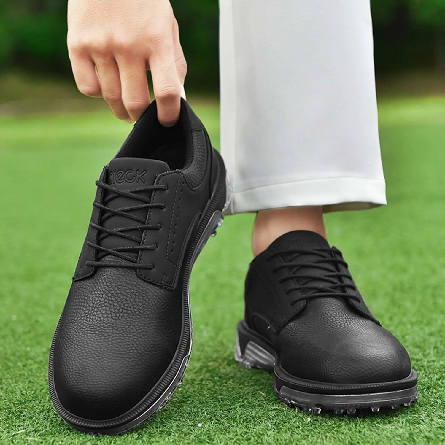 Waterproof Golf Shoes Mens with Spiked Lightweight Outdoor Comfortable Golf Training Sneakers